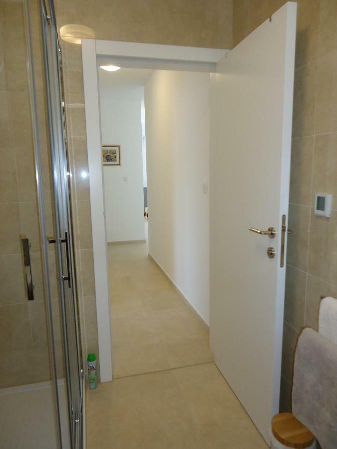 Apartment Pipe Malinska Luaran gambar